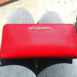 Michael Kors Continental Wallet